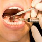 Vệ sinh răng miệng hàng ngày chỉ chải răng là đủ? 