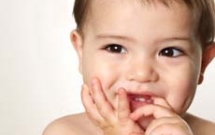 Các thói quen ảnh hưởng đến sức khỏe răng miệng 