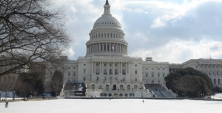 Theo luật pháp mối quan hệ giữa bác sĩ và bệnh nhân được qui định như thế nào ?